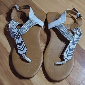 💛CLEARANCE💛 Juicy Couture Women's Sandals - SIZE 7?